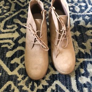 Brown suede bootie